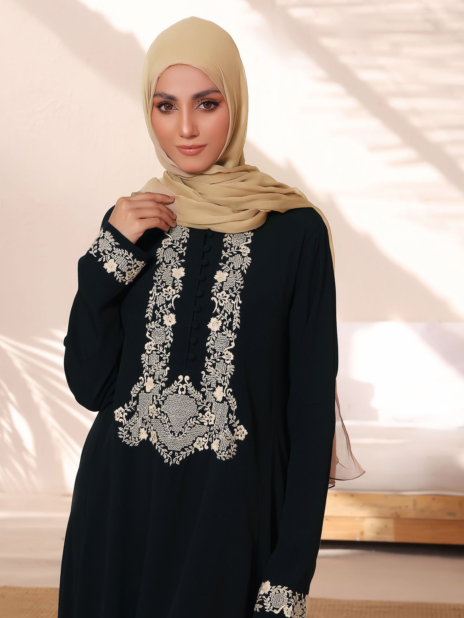 Tibetan Plateau Abaya