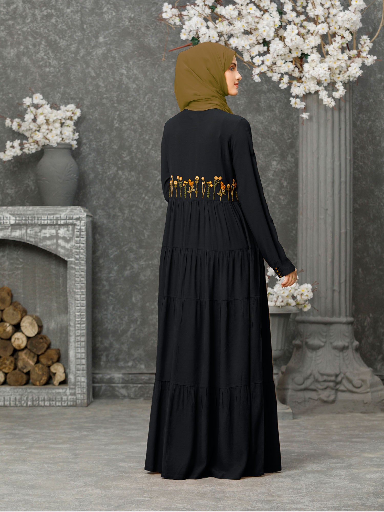 Abaya Amber Black