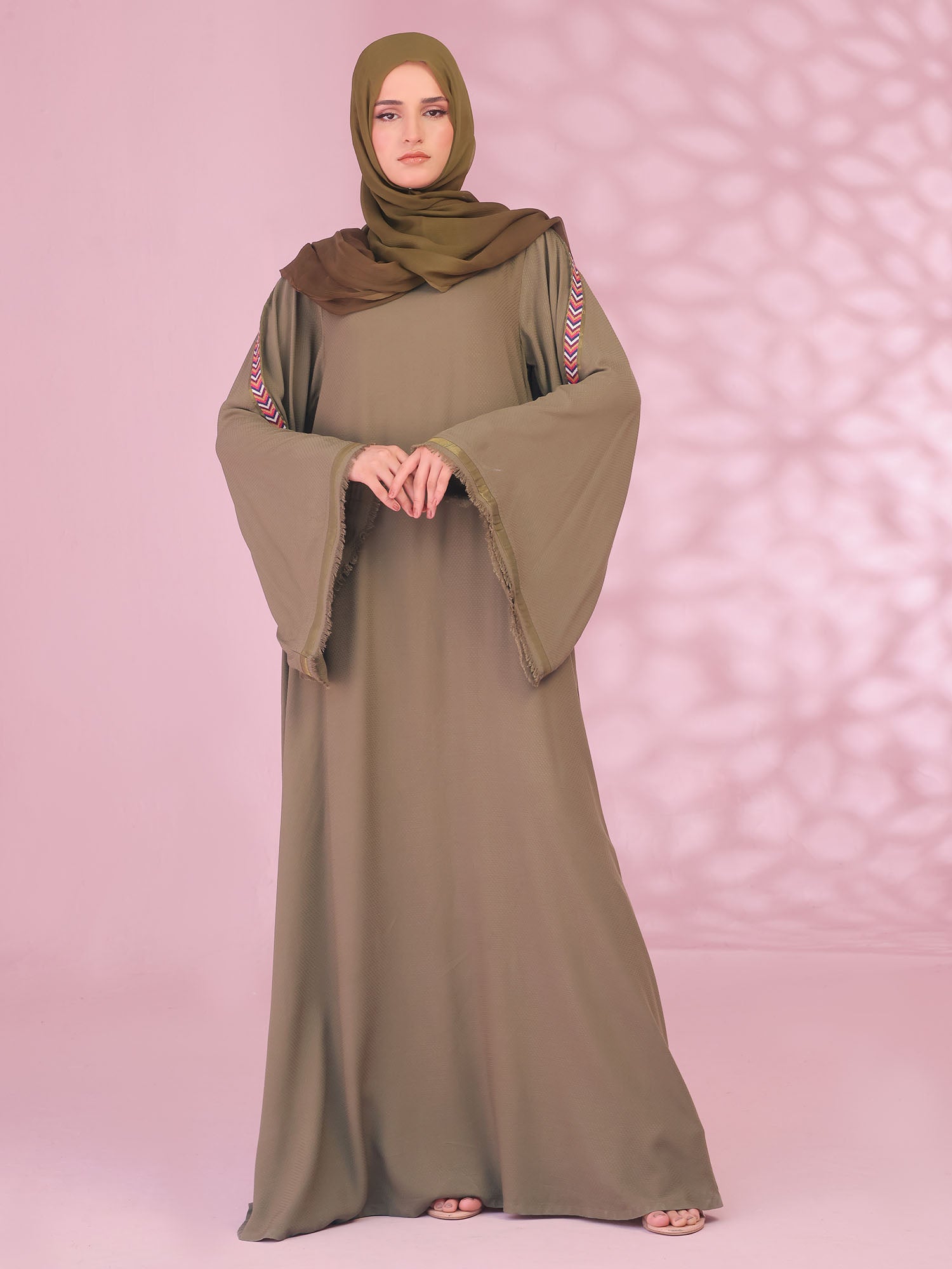 Tetreez Essence Abaya
