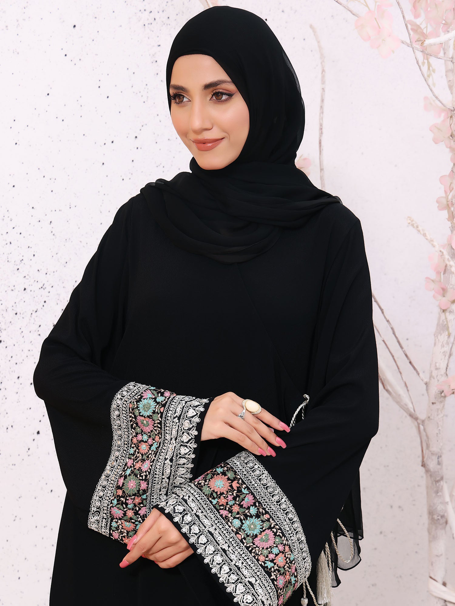 REVERIE Abaya