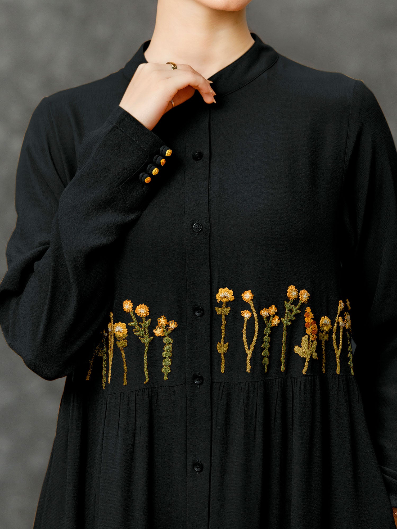 Abaya Amber Black