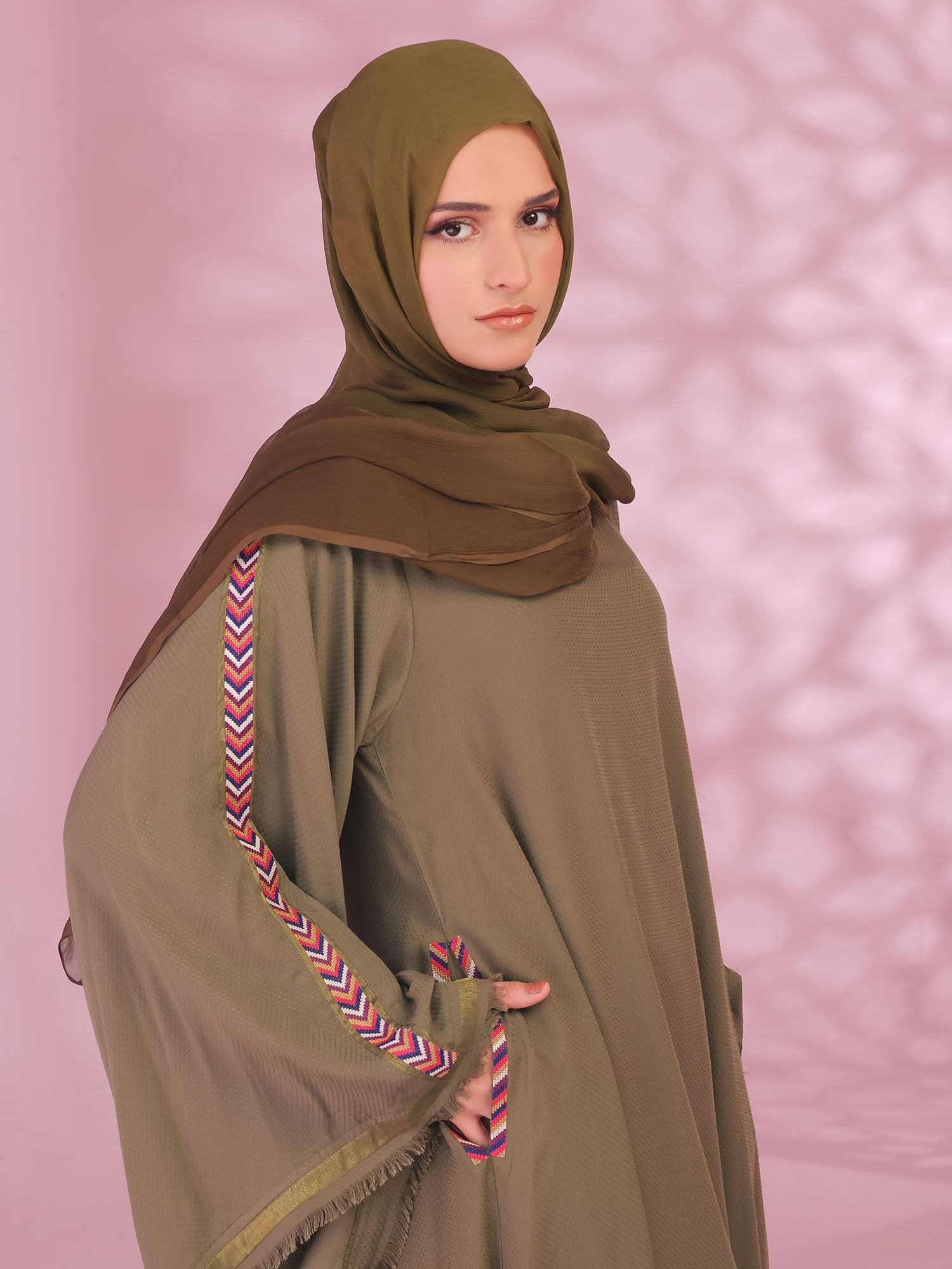 Tetreez Essence Abaya
