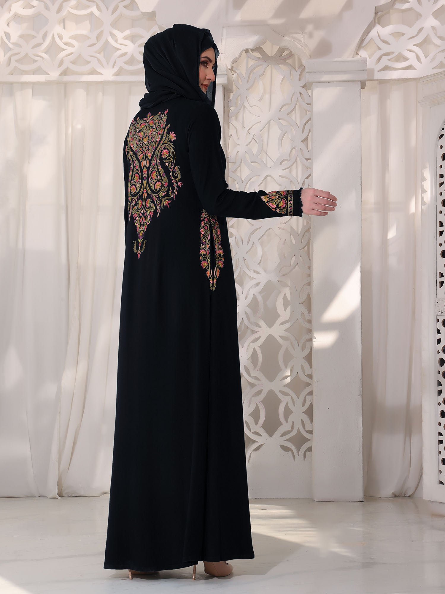 Abaya Phulkari