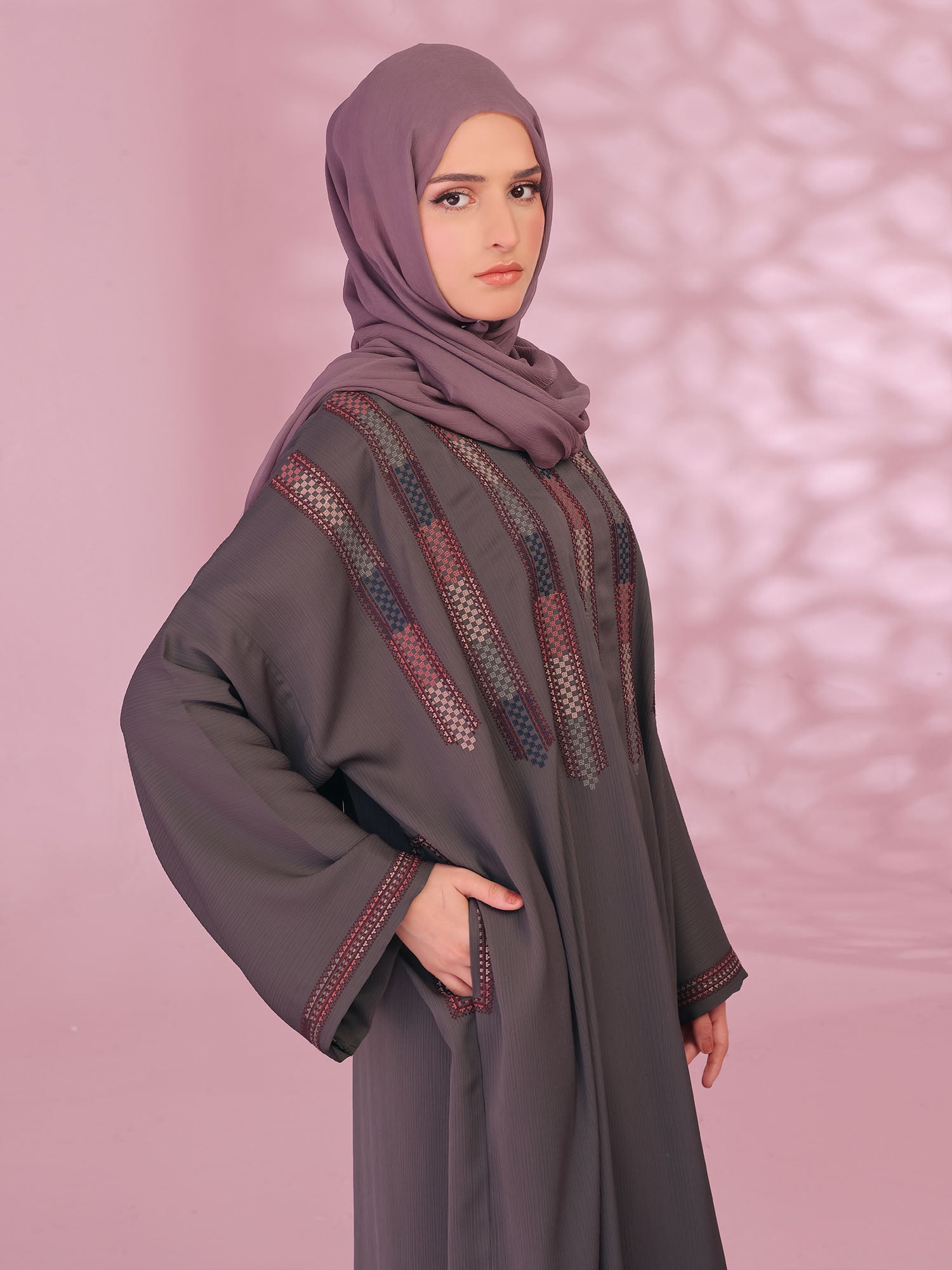 Tetreez Whisper Abaya