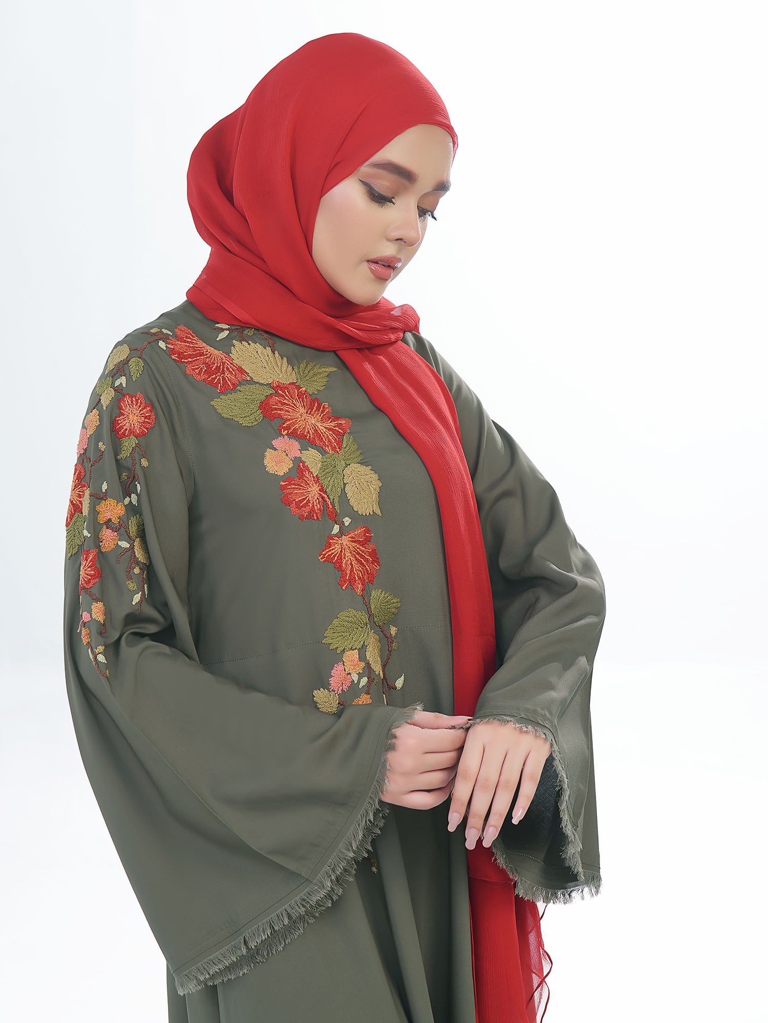 Autumn Whispers Abaya