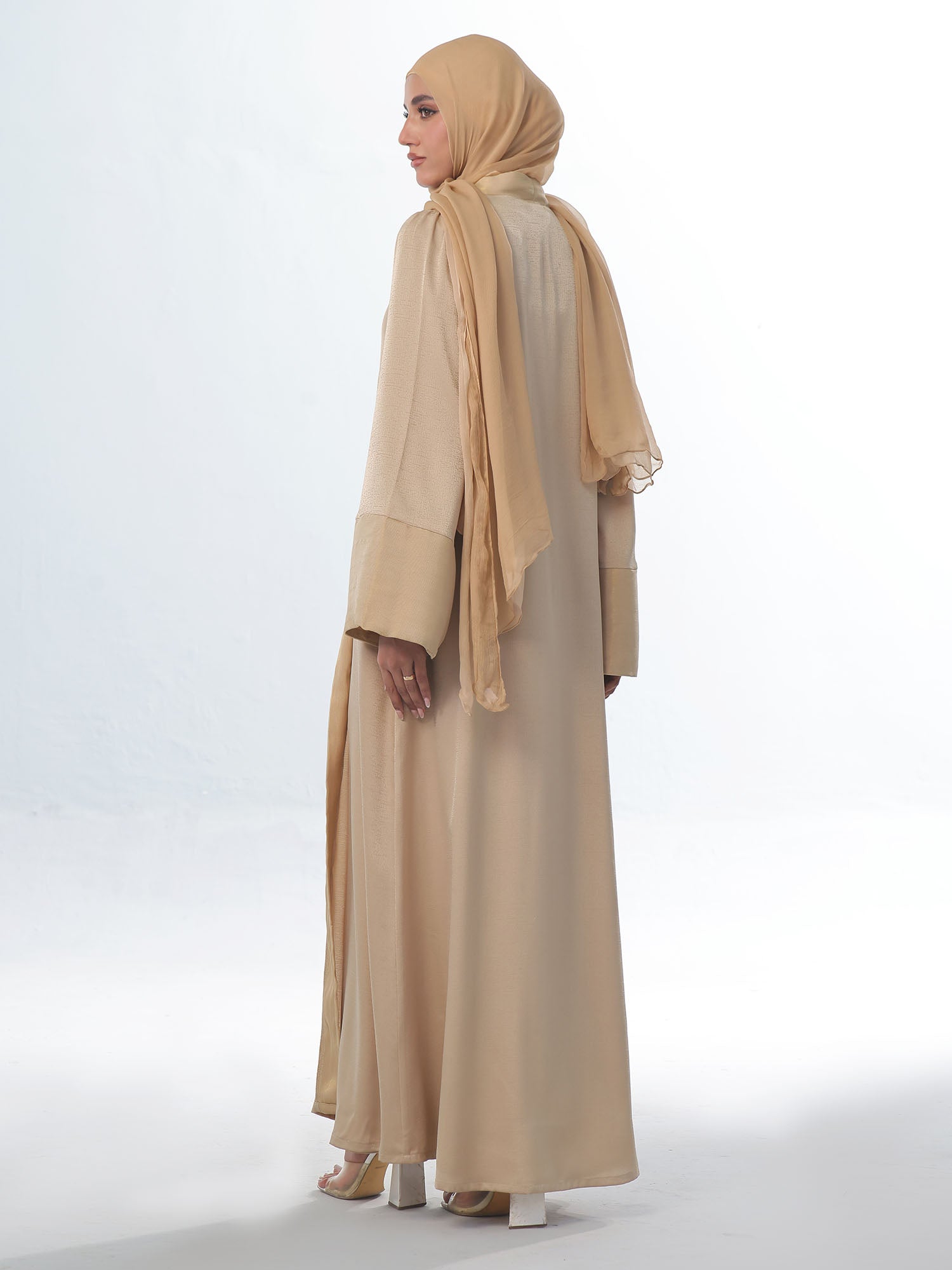 Glimmering Grace - Kimono