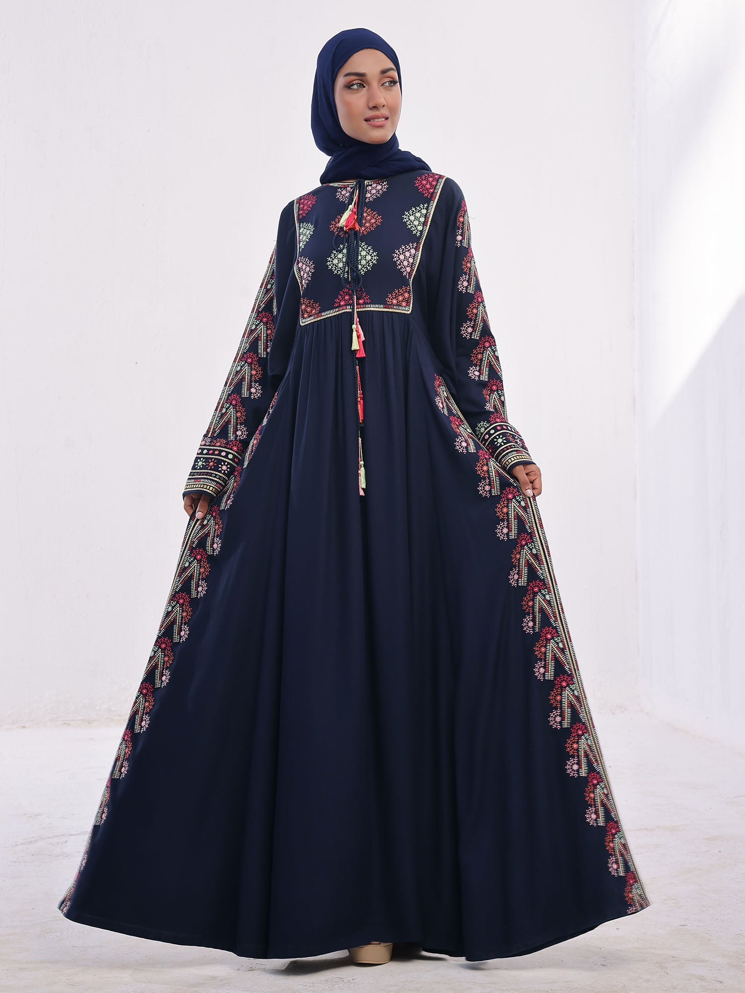 GUL-E-GULZAR Abaya