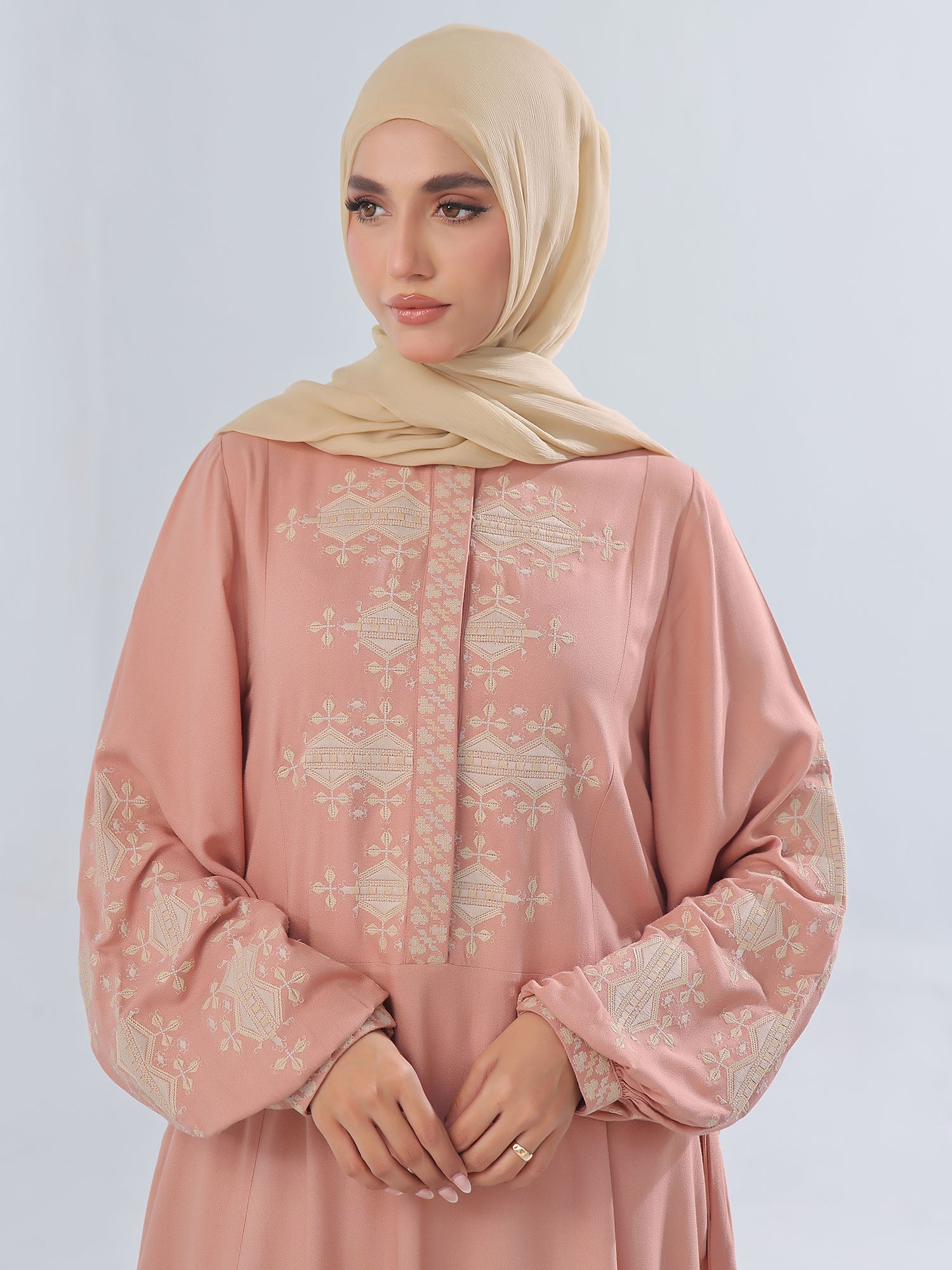 Weaves Geometry Abaya