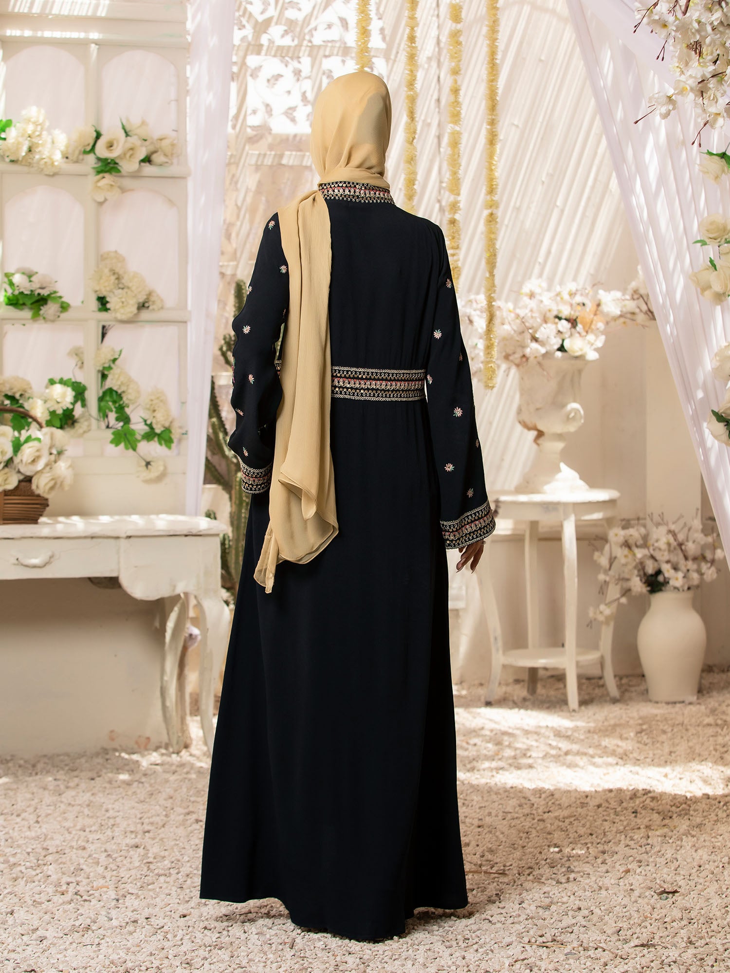 Abaya Bootidar