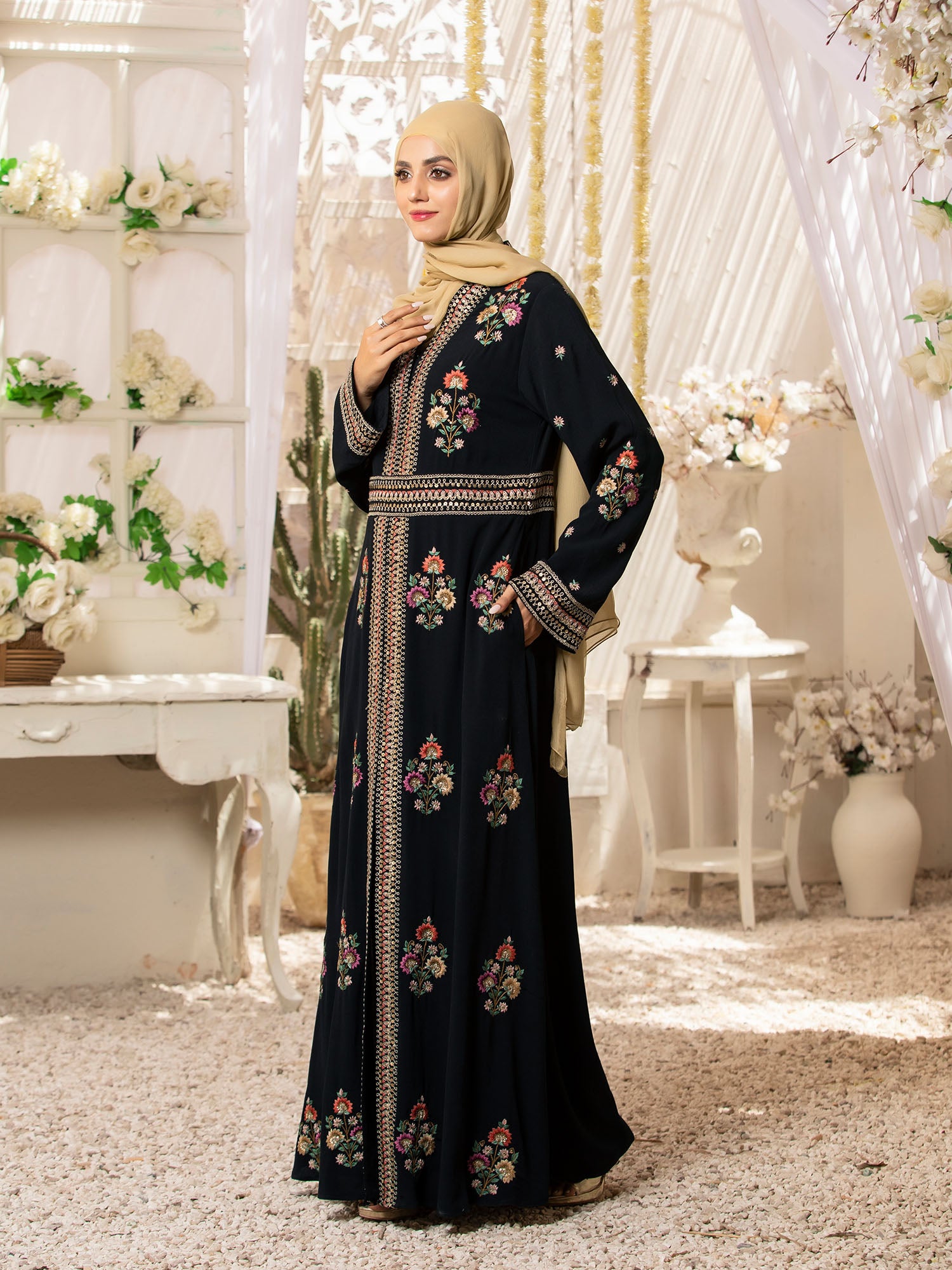 Abaya Bootidar