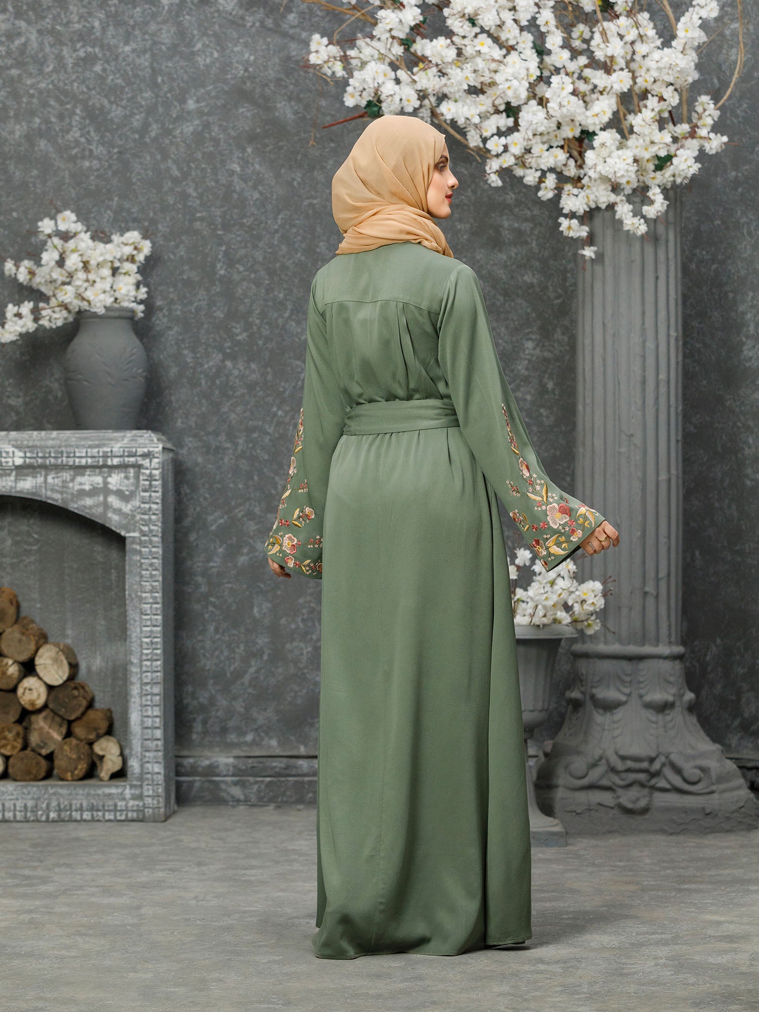 Abaya Peafowl