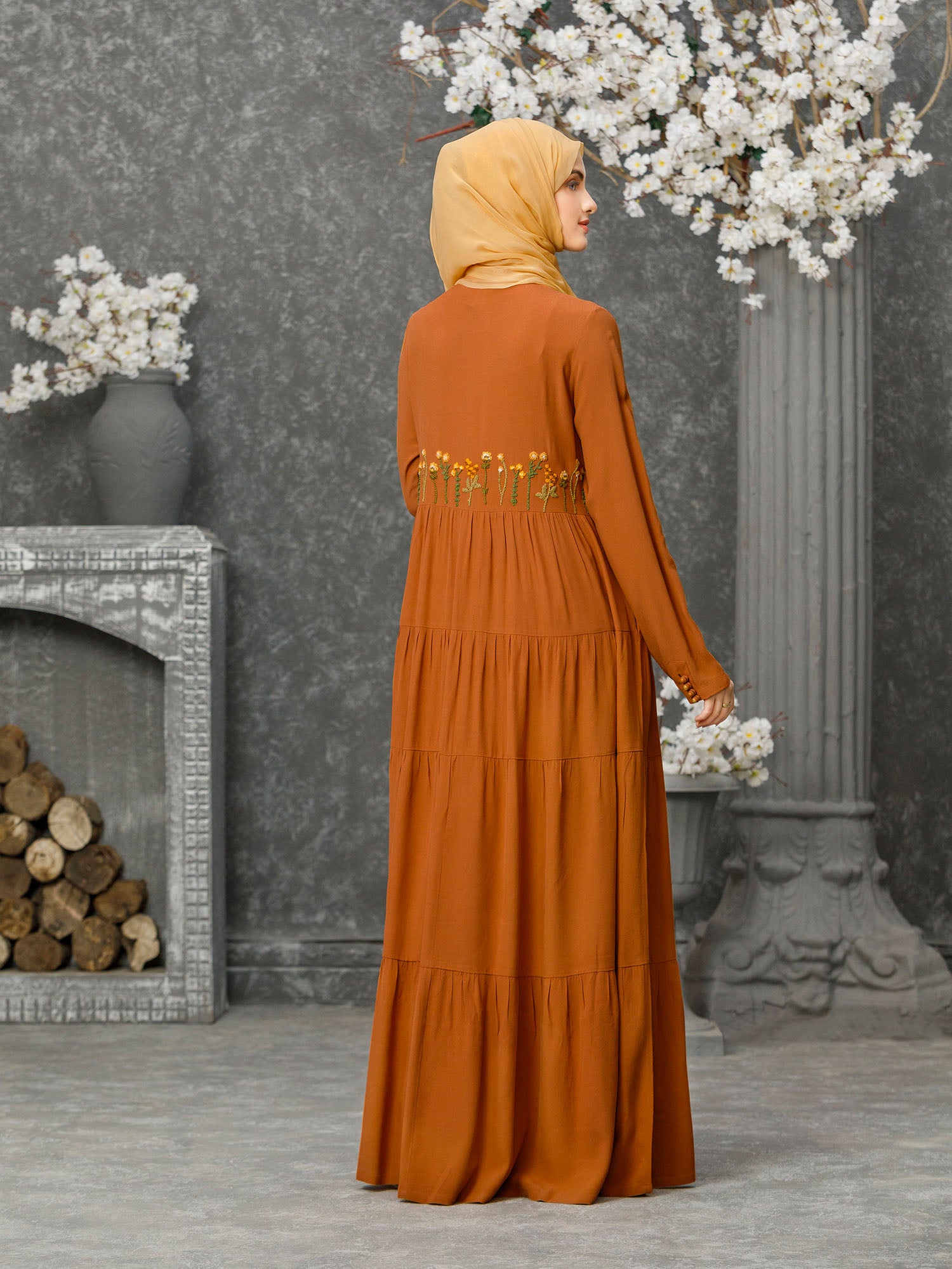Amber Abaya