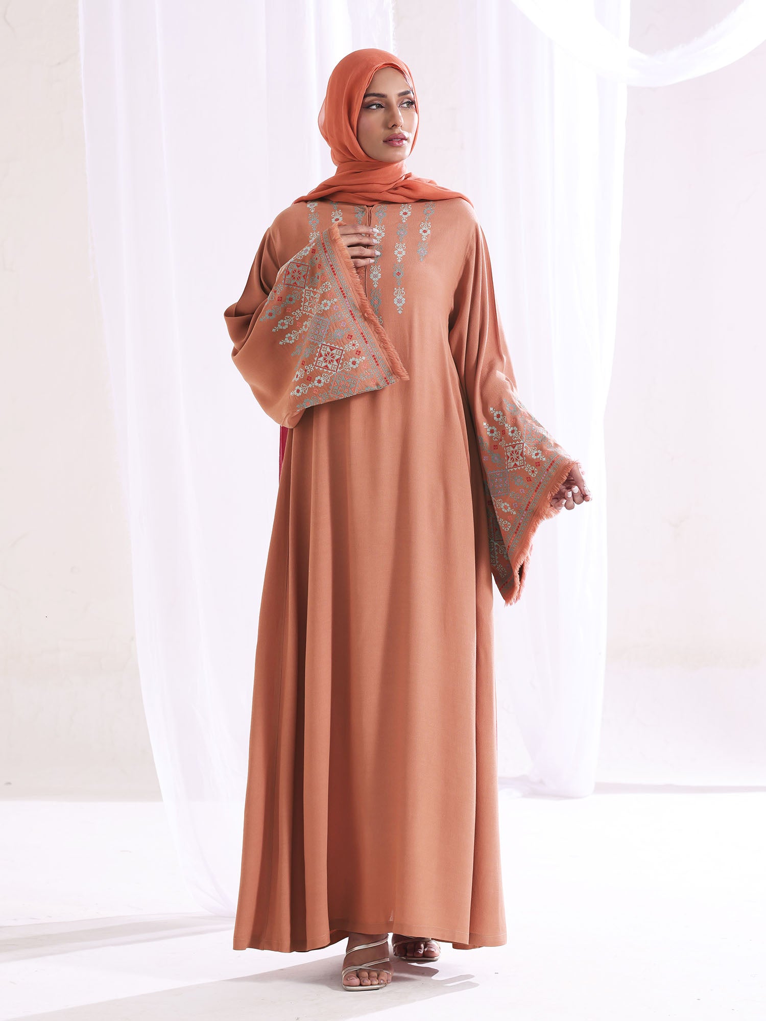 Sarou Heritage Abaya