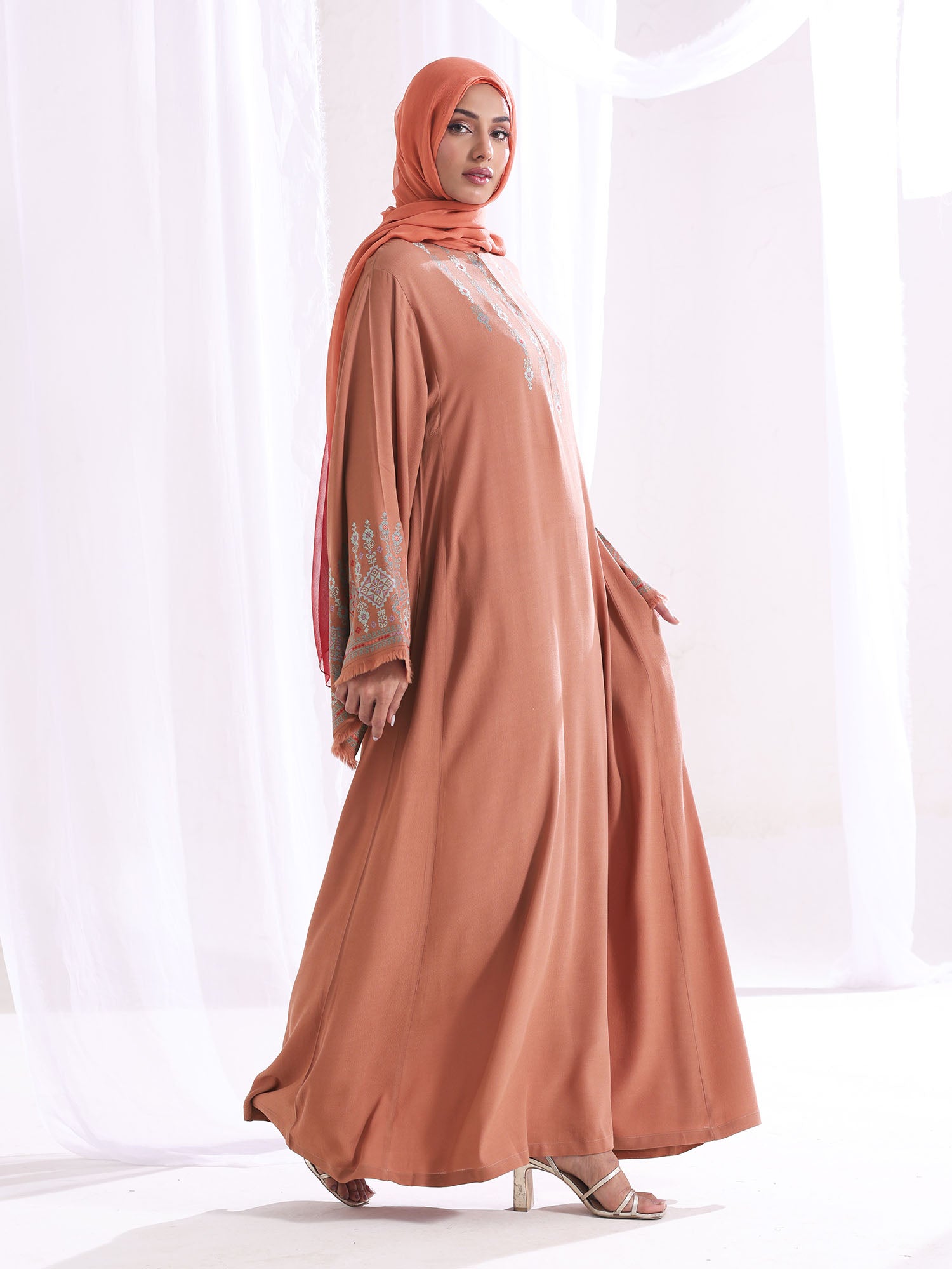 Sarou Heritage Abaya